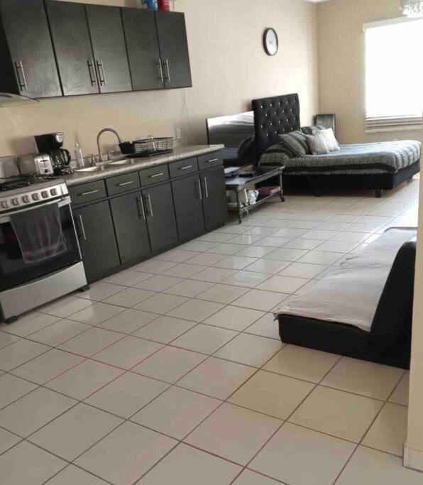 Otay Studio Great Patio Near Otay Crossing & Airport 提华纳 外观 照片